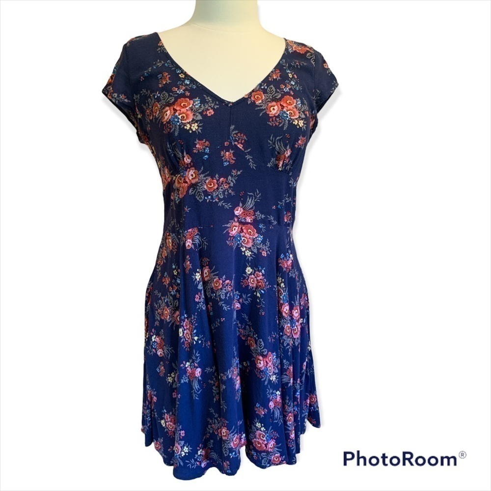 Abercrombie & Fitch Navy Floral Swing Cap Sleeve Women S-Med or Jr Large‌‌‌‌‌‌‍‍